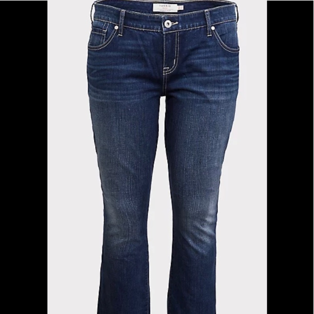NWOT - TORRID JEANS - SIZE 26